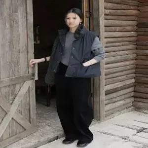 여성 패딩조끼 바로 할인된 투웨이 원단 오리털 다운 조끼 DUCHI1