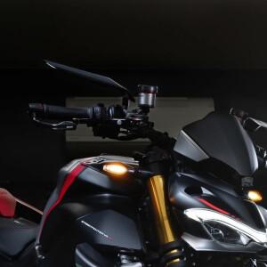 Ducati Monster 937 SP 2021 백미러 360 ° 조정 가능한 오토바이 Streetfighter V4