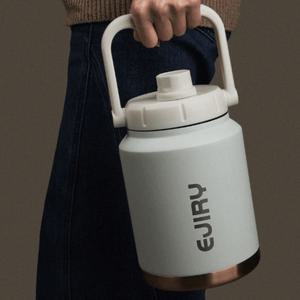 2L 대용량 스텐 텀블러 고급스러운 워터저그 휴대용 얼음통 보냉병