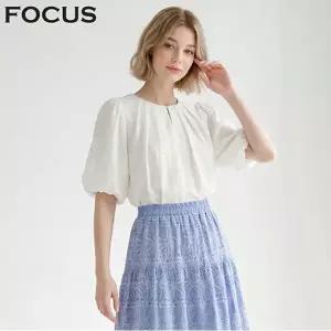 [포커스] 벌룬 슬리브 클래식 핀턱 블라우스_VF6M1BL5501