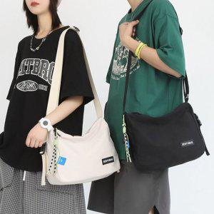 블랙 나일론 호보백 캐주얼 스트릿패션 숄더백 여자가방 여성가방 가벼운크로스백 반달크로스백