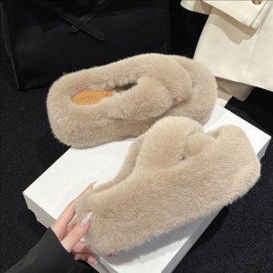 겨울 뮬 여성 털 슬리퍼 방한 퍼 슬리퍼 통굽 7cm