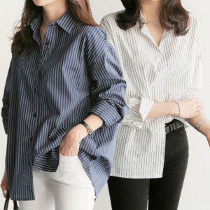 여자 여유핏 클래식 연출 세로 패턴 일상템와이셔츠