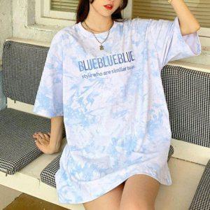 여자 쿨시즌 바닷가 데일리 베이직 패셔너블 나염 타이다이 탑 스트랩탑 박스티쫄티 커플시 밀러룩