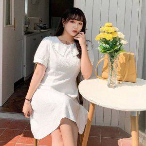화이트 원피스 브이넥 니트 드레스 진주목걸이 담수진주목걸이