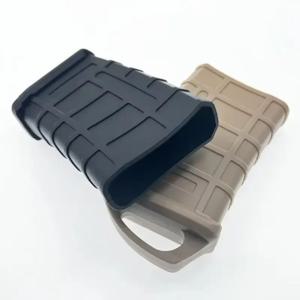 전술 M4/M16 고속 탄창 고무 홀스터 5.56 마그 락커버 고무 슬립 커버 건 에어소프트 카트리지 사냥 액세서리