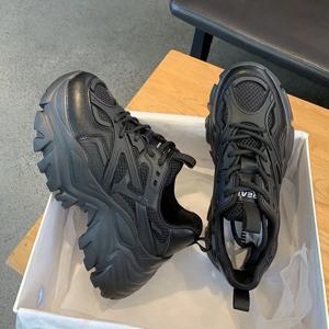여성 새로운 패션 플랫폼 스포츠 신발 여성 2024 새로운 여름 블랙 캐주얼 Chunky 스 니 커 즈 여성 메쉬 가죽 플랫폼 신발