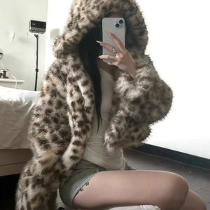 여성용 레오파드 프린트 폭스 퍼 후드 숏 코트 따뜻하고 편안한 인조 퍼 가을 겨울 루즈핏 재킷