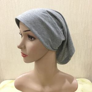 H066 골판지 underscarf와 일반 튜브 모자 이슬람 Turban 순수 컬러 스트레치 내부 Hijabs 여성 머리 스카프 Hijab 보닛 아래