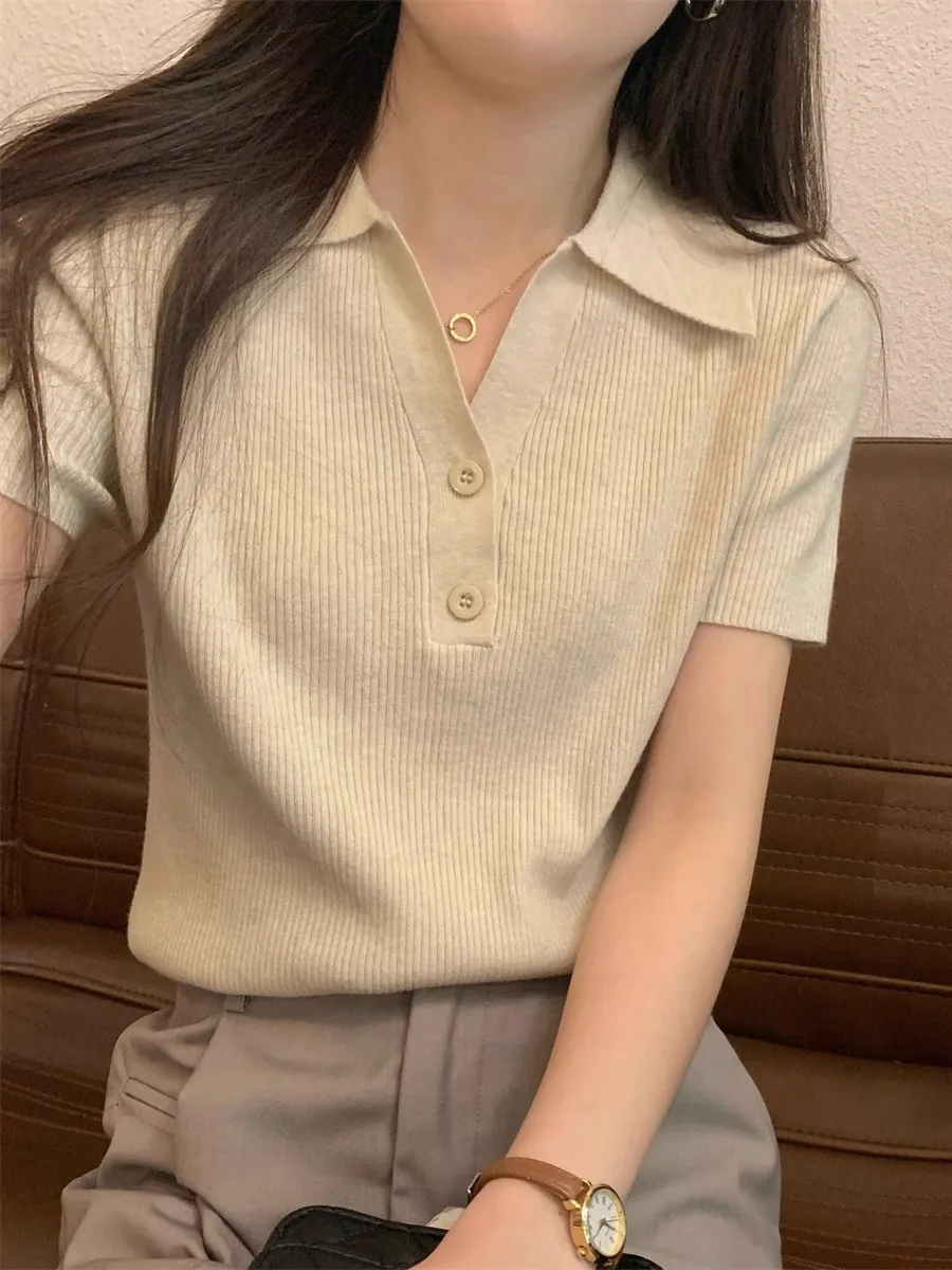 2026년 여름 신상 폴로 칼라 퓨어 데지어 스몰 셔츠 버튼 고급 디자인 센세이션 우아한 반팔 아이스 실크 니트 탑