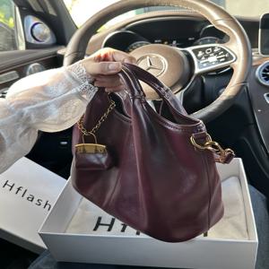 HFla 여성용 심플 시크 토트백 숄더 크로스바디 버킷백 캐주얼 스타일 부드러운 가죽 원형 중간 크기 엄마용