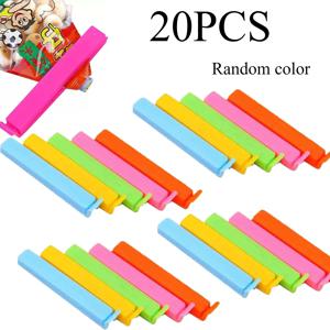 20PCS 무작위 색상 다목적 주방 가방 클립 음식 스낵 주최자 티백 인감 클립 주방 도구 내구성과 재사용 가능한 도구