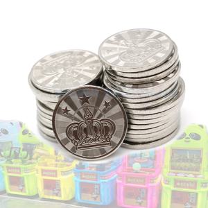 100pcs 스테인레스 스틸 25mm 토큰 동전 수락자 아케이드 게임 크레인 클로 자동 판매기 세차 기계에 대 한 클래식 크라운 디자인