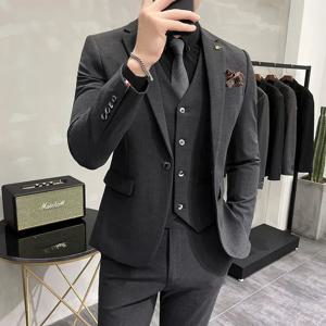 (자켓 + 조끼 + 바지) 하이 엔드 브랜드 부티크 패션 솔리드 컬러 남성 캐주얼 비즈니스 정장 3 피스 세트 신랑 웨딩 드레스