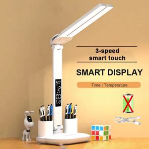 LED 시계 테이블 램프 USB 충전식 디밍이 가능한 책상 램프 2 헤드 180 회전 접이식 눈 보호 독서 야간 조명