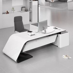 Asthetic Executive Luxury Desk Manager L 모양의 현대 디자이너 컴퓨터 테이블 주최자 워크 스테이션 Escritorio 사무용 가구