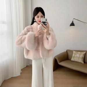 신상품 숏 스탠드 칼라 여성 퍼 코트 폭스 퍼 트리밍 친환경 숏 코트 슬리밍 효과 겨울 아우터