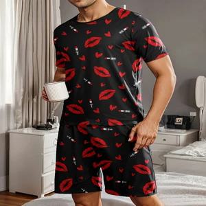 하트, 립스틱, 립 프린트 패턴이 있는 남성용 파자마 세트, 편안한 여름옷