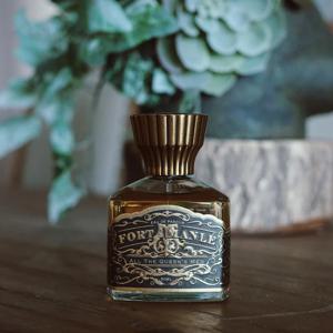 오래 지속되는 향수 50ml 여성용 남성용 코냑 피치 럼 앰버 향 바디 스프레이 오리엔탈 우디 향수 워터 데오도란트 향