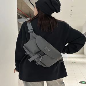 멋진 오토바이 남성용 크로스백 통근 야외 활동용 기능성 가슴 가방 다기능 스포츠 자전거 백팩