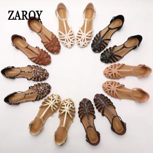 ZAROY 여성 샌들 여름 캐주얼 신발 T-스트랩 크로스 스트랩 플랫 샌들 위브 홀로우 로마 샌들