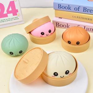 시뮬레이션된 다채로운 만두 모양 스퀴시 장난감, 느린 상승 속도 스트레스 해소 피젯 볼, 성인 및 어린이용 부드러운 스퀴즈 감압 장난감