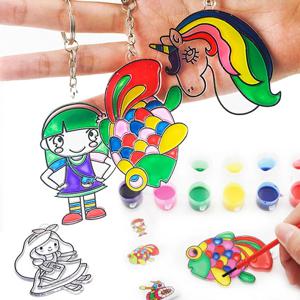5pcs 창 아트 Suncatcher 그림 키트 공예 활동 아이디어 생일 선물 DIY 나만의 열쇠 고리 만화 장난감 아트 공예 키트 만들기
