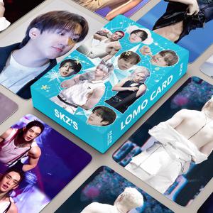 55개/세트 아이돌 SKZOO 스트레이 키즈 8번째 데뷔 기념 랜덤 카드/엽서/포토카드/팬카드/팬 선물 (필릭스, 현진, 지성, 우진, 찬)