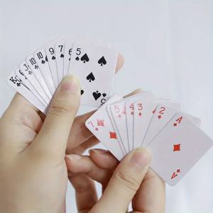 귀여운 미니 포커 카드, 상호작용이 가능한 파티용 게임, 크리스마스, 할로윈, 추수감사절에 선물하기 좋은 아이디어 상품