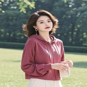 스타일리시한 숏 후드 재킷 여성 패션 2025년 봄 신상 오픈 포켓 스퀘어 울트라 귀여운 에이징리스 아우터웨어
