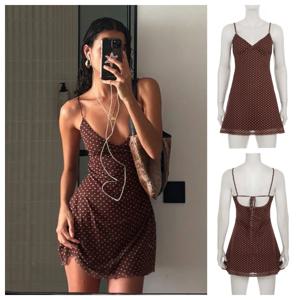 Y2k 빈티지 슬림 여름 여성 스위트 레이디 라이크 패션 스트리트 여성 도트 프린트 캐주얼 심플 기본 민소매 드레스 여성 시크