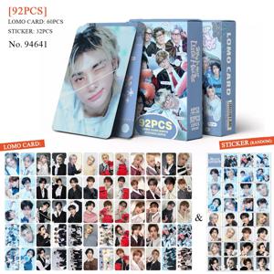 92개/124개 SKZOO 스트레이 키즈 새 시리즈 6번째 팬미팅 로모 카드 및 스티커 엽서 펠릭스 현진 지성 우진 팬 선물