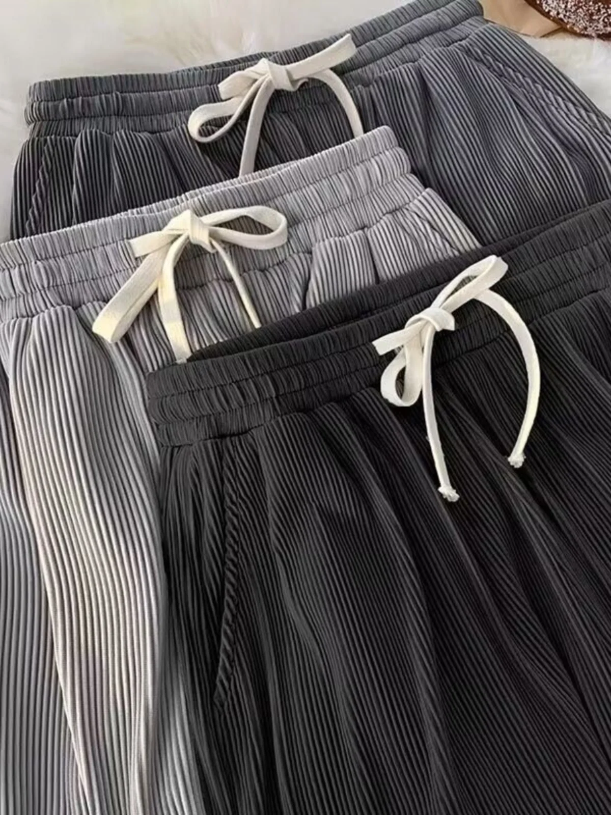 아이스 실크 남성 캐주얼 팬츠 여름 얇은 스트레이트 레그 통기성 좋은 편안한 폴리에스터 섬유 젊은 에너지 스타일 베이직 컬러