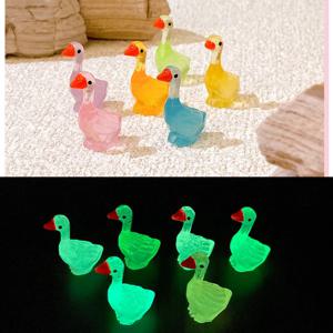 10PCS 미니 백조 야광 비바리움 DIY 액세서리 미니어처 피규어 요정 정원 장식 귀여운 동물 장난감