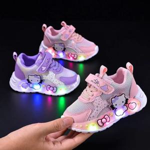 Kids'Casual 신발 소녀 Led 라이트 만화 PU 가죽 패션 스포츠 플랫 바닥 신발 통기성 화이트 핑크 사이즈 21-30