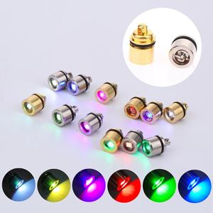 2Pcs 미니 LED 빛 키 체인 조명 열쇠 고리 펜 던 트 다채로운 미니 전자 빛 열쇠 고리 손전등 램프 키 체인