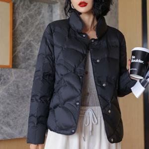 여성용 겨울 숏 다운 재킷 스탠드 칼라 체크 무늬 화이트 덕 다운 코트 여성용 패딩 재킷 max mara пуховик JK-229