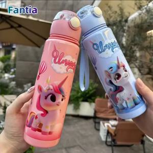 23.67oz 귀엽고 내구성이 뛰어난 스페이스 컵 BPA 프리 고온 방지 야외 활동을 위한 휴대용 물병 완벽한 선물