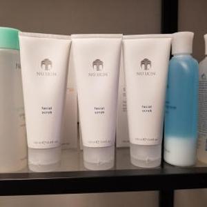 뉴스킨 페이셜 스크럽 100ml / 미국 정품