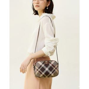 닥스 액세서리 26SS TARTAN CHECK JQD 브라운 체크 가죽배색 자카드 크로스백 DCBA6E945W2