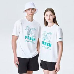 [FILA] [휠라] TAG가 49,000원 경량스트레치 그래픽 반팔티(FS2RSG2406X_OWH) (FS2RSG2406X_OWH)