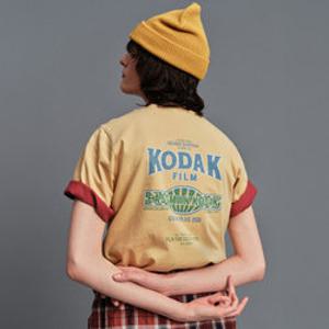 [코닥어패럴] 스노우 워싱 그래픽 반팔 티셔츠 우먼 YELLOW