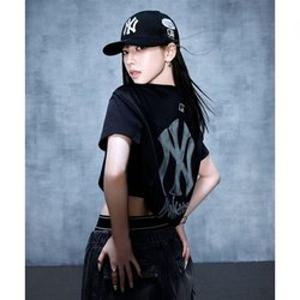 엠엘비 MLB [카리나 ]베이직 심플 스트릿 로고 오버핏 반팔 티셔츠 NY Black 459698