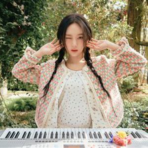[써스데이 본사] [KiiiKiii 착용] 키치 프린트 슬리브리스_T262MSL135W