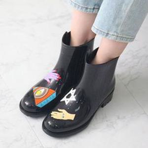 [니나스파리]스타일리쉬 일러스트 숏레인부츠_4cm(9J231)
