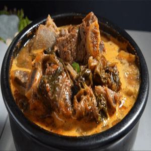 [정마을] 실온보관 해장국 국내산 소고기 소갈비 우거지 갈비탕 600g x 4팩