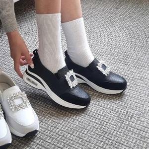 블링 큐빅보석 포인트 스트랩스니커즈 4cm 발편한 여성단화
