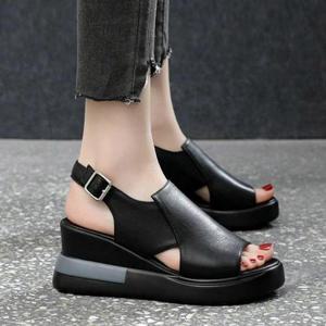 [오노마] ONM 여성 6.5cm 키높이 웨지 스트랩 샌들 통굽샌들(2컬러)