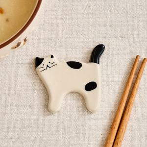 L 우리집뚱냥이 납작수저받침 젖소냥