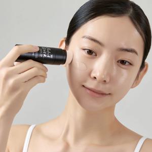 퍼펙트 커버 썬쿠션 스틱 / 바쁜아침 간편하게 쓱~ 커버와 자외선차단을 동시에